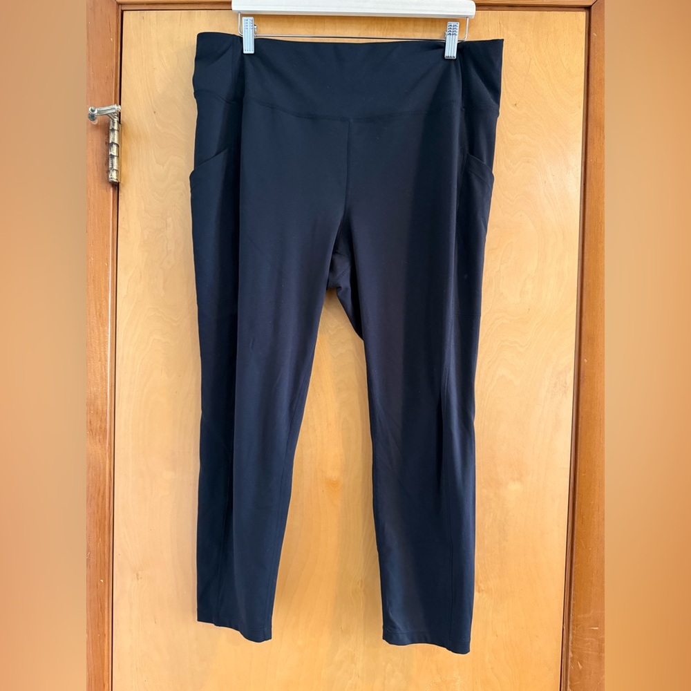 32 Degrees Black High-Waist Leggings with Side Pockets